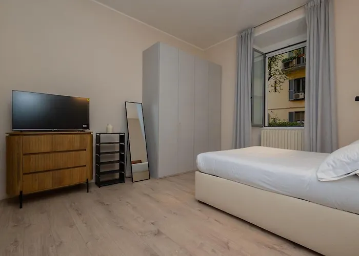 Living Arco Della Pace Appartement