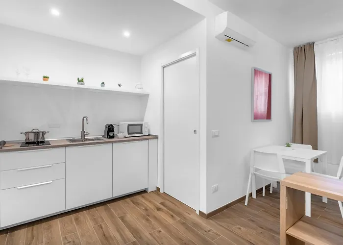 Appartement -duomo-darsena-mega