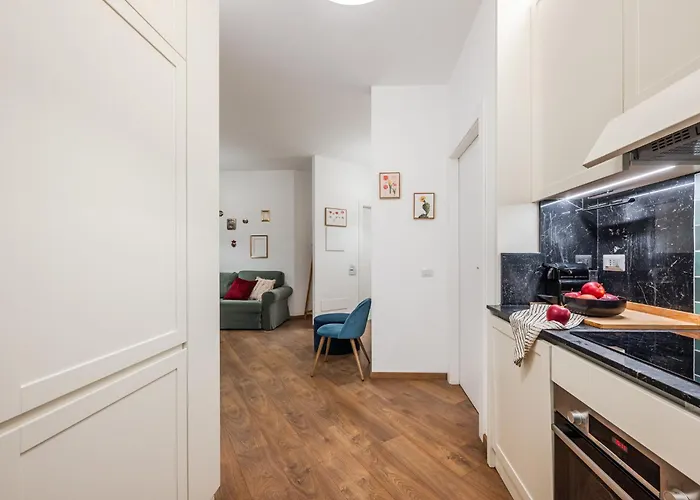 The Botanical Court - Secret Patio In Porta Venezia * Mediolan