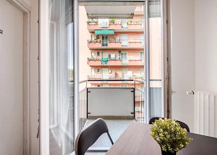 Moderno Vicino Metro M5