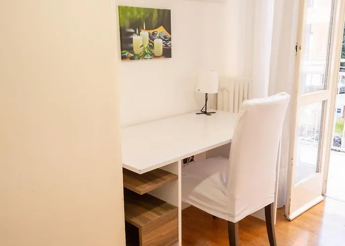 Moscova, Elegant In Centre Of Apartment Milan