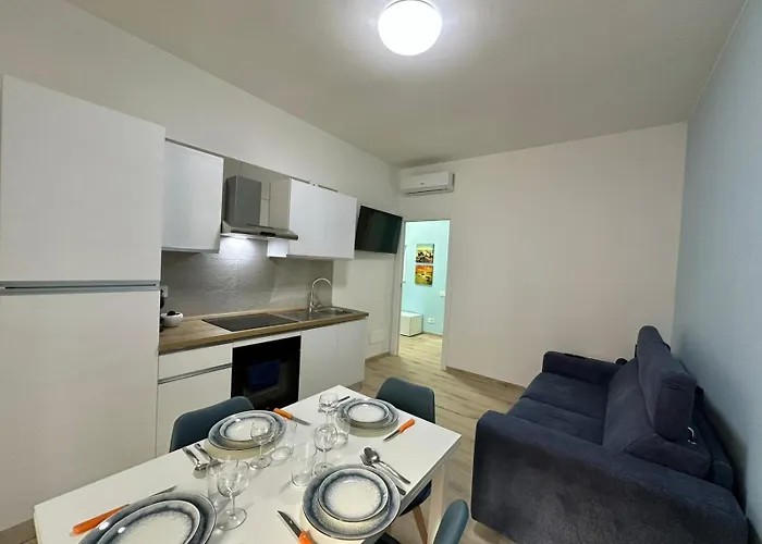 Lucania Azzurra Apartment, Elegante E Confortevole, Con Metro M3 Sotto Casa, Collegamento Diretto A Duomo Di E Stazione Appartamento Milano