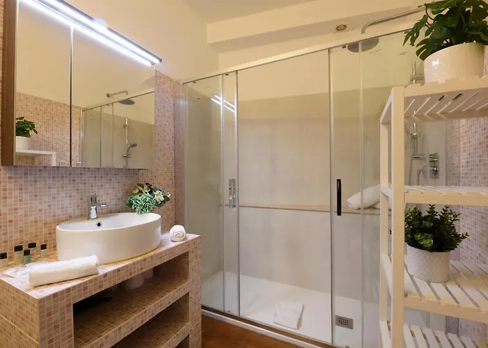 Marcona, 1 - Quiet Milanese Apartment *