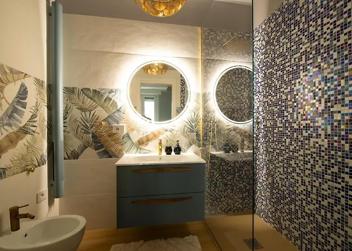 Stylish With Private Terrace & 2 Baths Milão