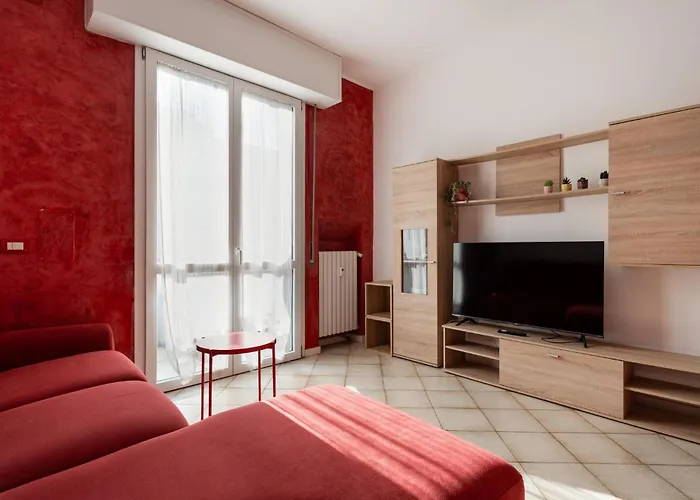 Апартаменты Guesthost - Certosa Cozy Flat With Balcony