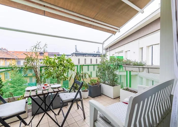 Апартаменты Stylish Flat In Nolo District By Metro Rovereto *