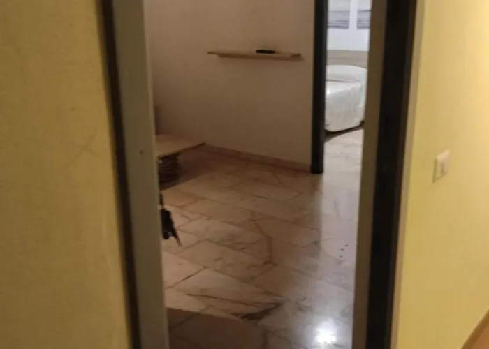 Lägenhet Meda 6 Sub 831 Milano