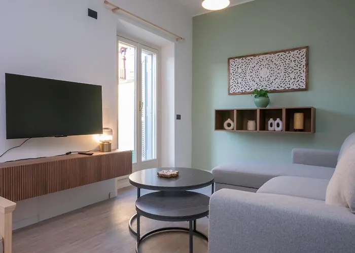 Bright Top-floor With Private Terrace * Milán