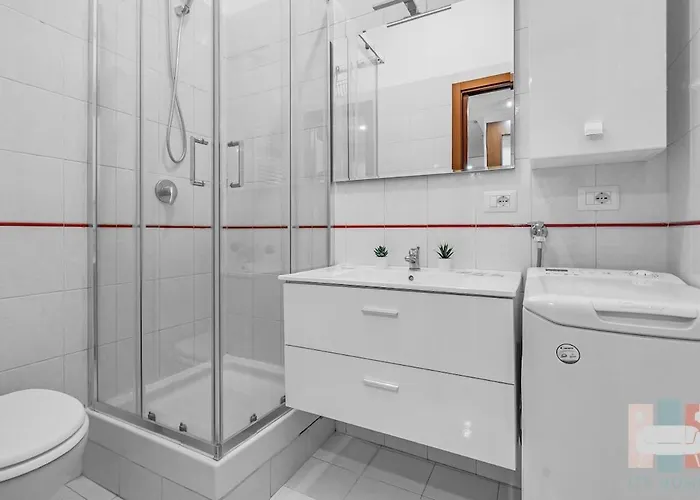 Alz54 Navigli Bright View Of The Navigli * מילאנו