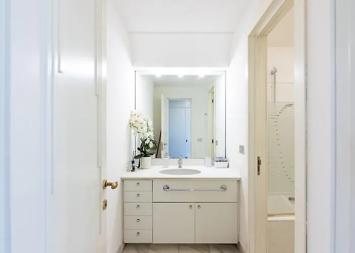 Luxurious - Wifi & Ac Free * Mediolan