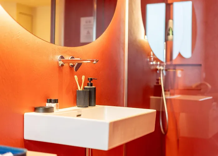 L55 Design With Garage شقة