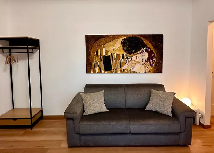 Apartament 11