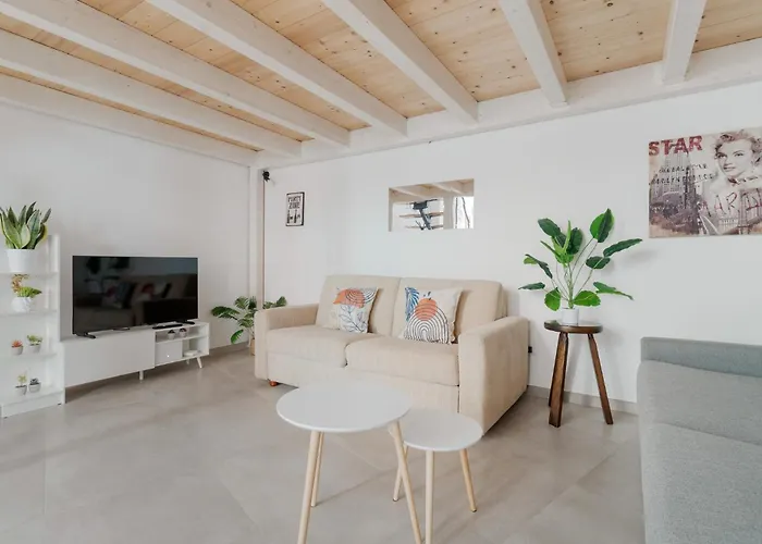 Guesthost - Affori Cozy Flat