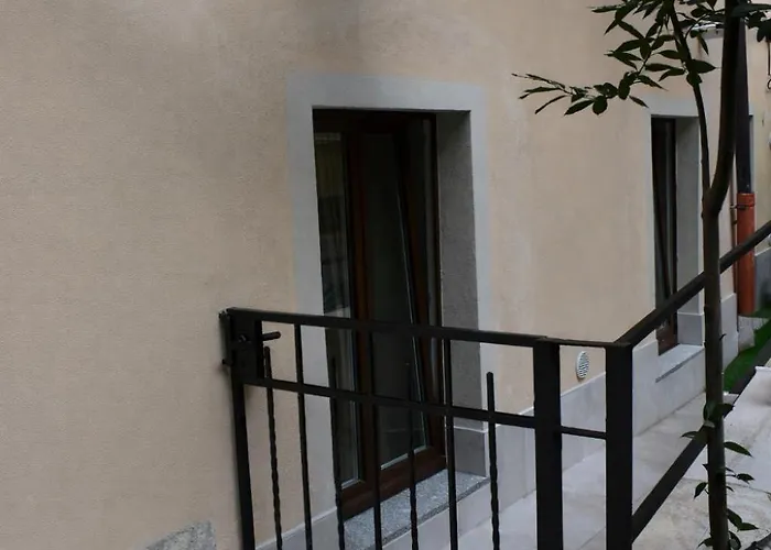 Ampio Trilocale 5 Posti Letto, 2 Bagni - M4 Dateo Milan