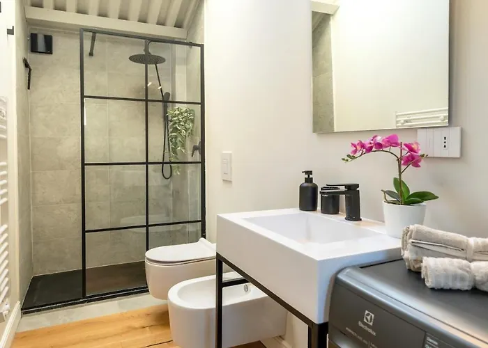 Apartment Attic Design - Duomo 15 Min - Free Wifi Milan