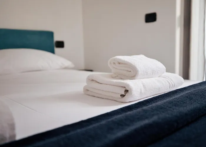 Just Urban Stays - Strategic 1-Br With Balcony - Duomo And City Life Apartment