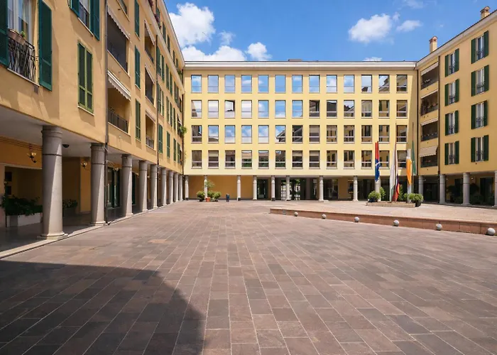 Private Parking - Stylish Navigli Loft * 밀라노