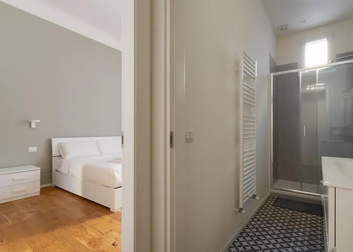 Guesthost - M5 Isola Cozy Lejlighed