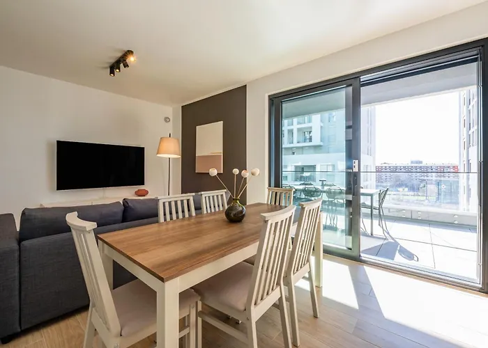 Uptown Nest - Terrazzo Privato E Garage Apartment *
