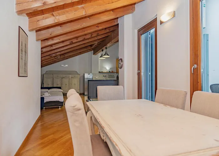 Bnbest Walk In Duomo 4-6 Pax Апартаменты