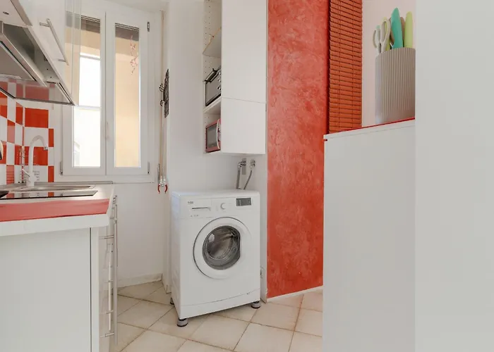 Guesthost - Certosa Cozy Flat With Balcony * Милан