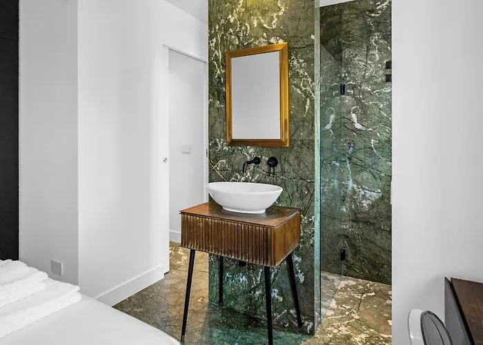 Marble Luxury * ميلان