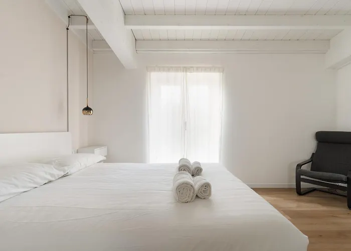 Guesthost - Cozy Porta Vittoria Area *