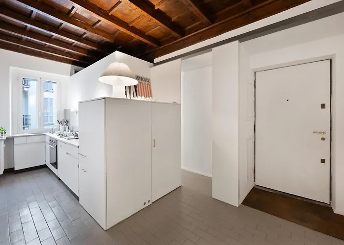 Apartment Corso Magenta Historic