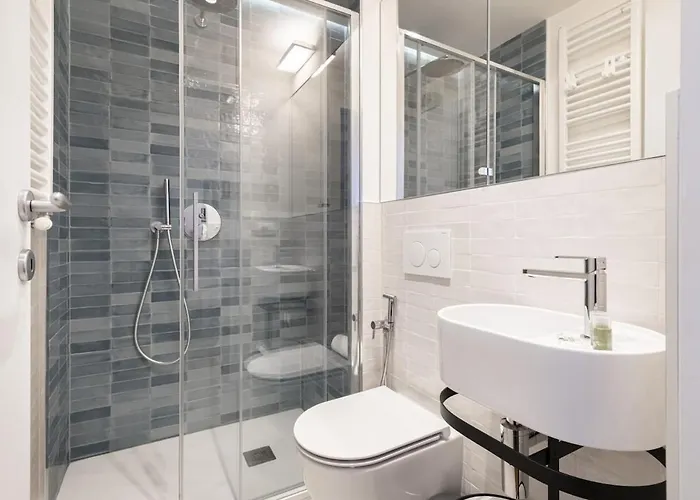 Easylife - - Tadino 6 - Porta Venezia Apartment Milan