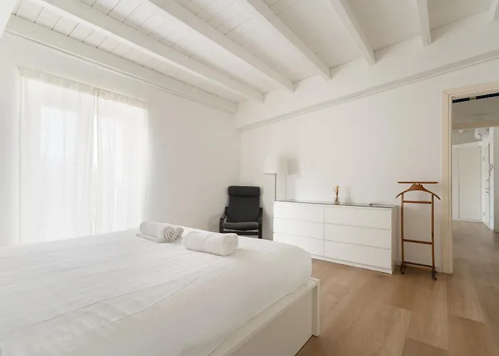 Апартаменты Guesthost - Cozy Porta Vittoria Area *