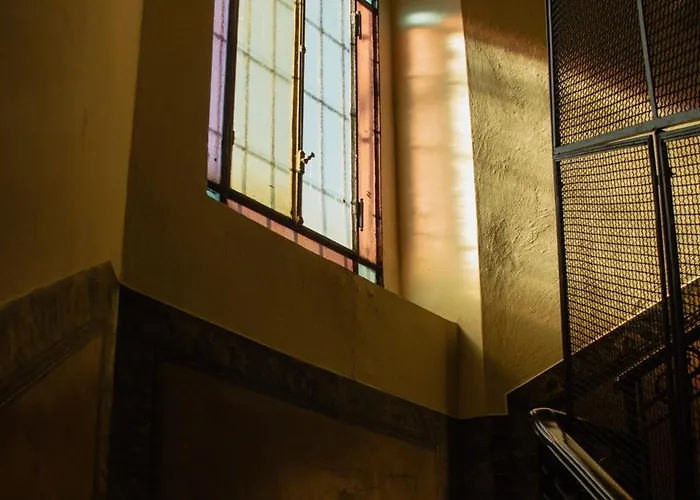 Lodovica Milano-metro M4-navigli-bocconi Milan