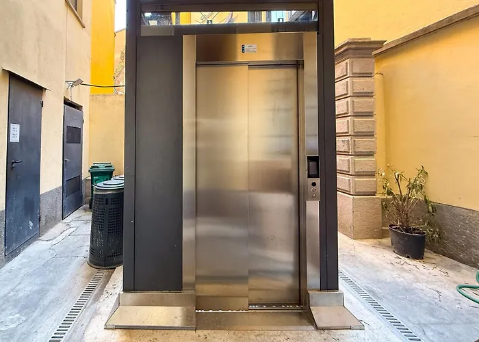 Via Torino Heart -apartment In The Heart Of *