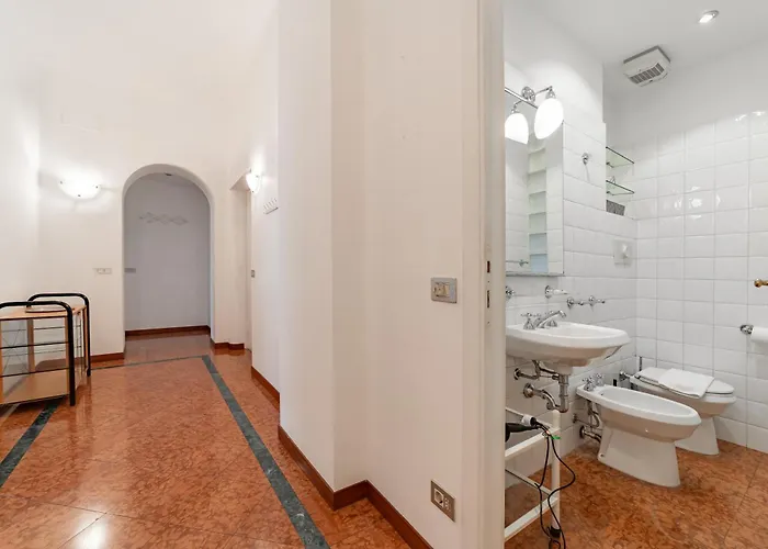 4 Min From Porta Genova Station With Whirlpool Apartamento