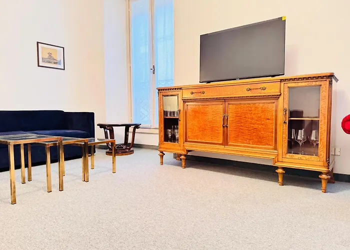 Camperio Large - Duomo And Brera