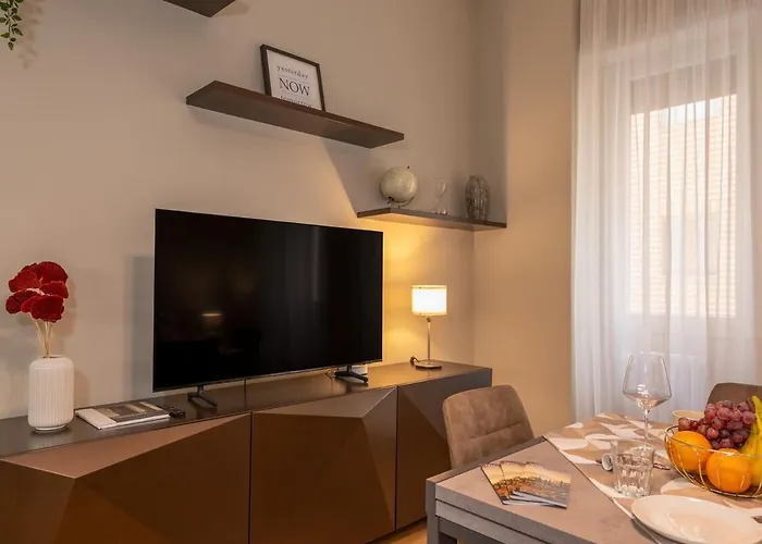 Apartment Keys Of Italy - Unione - Duomo 1 Bdr *