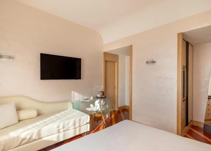 سانبي ميلانو 4*