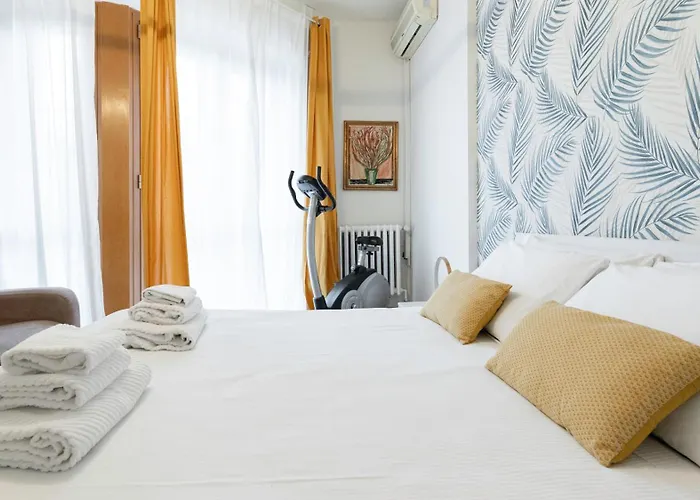 Uguzzone 21 Apartman Milánó