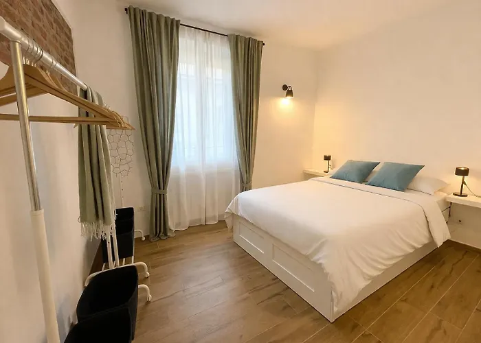 De Conti Apartment *