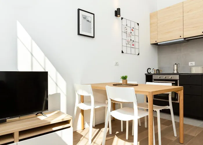 Apartmanhotel Hotiday Frattini Milánó