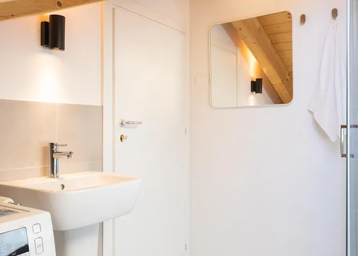 Hotiday Frattini 3* Milánó