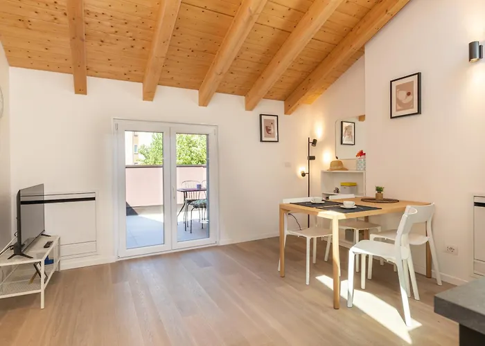 Apartmanhotel Hotiday Frattini Milánó