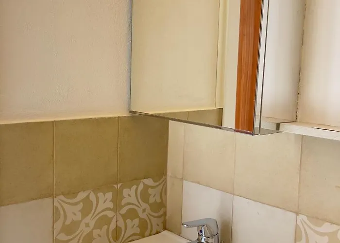 בית אירוח Business