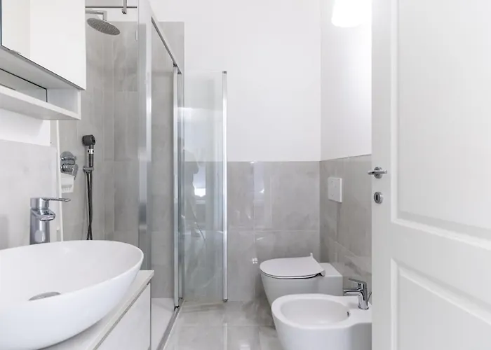 Duomo-navigli 8 Min Walk - With Terrace Apartmán *