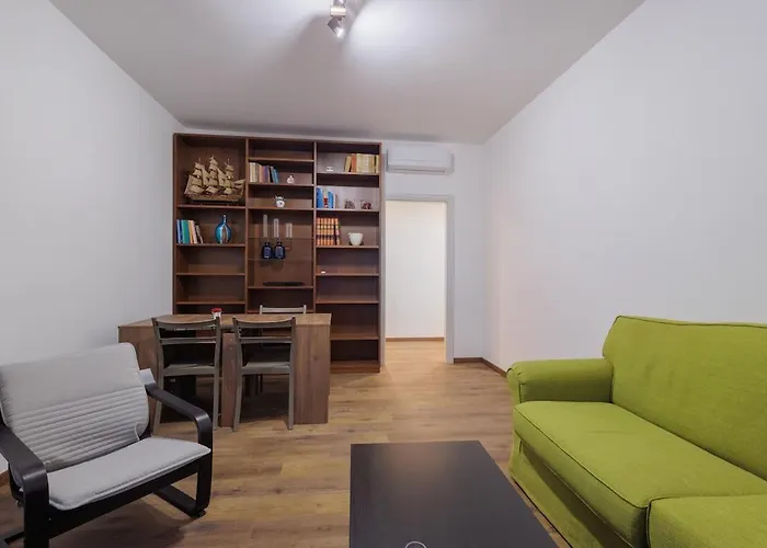 Apartamento Cinzia's House - 5 Minutes From The Metro Milán
