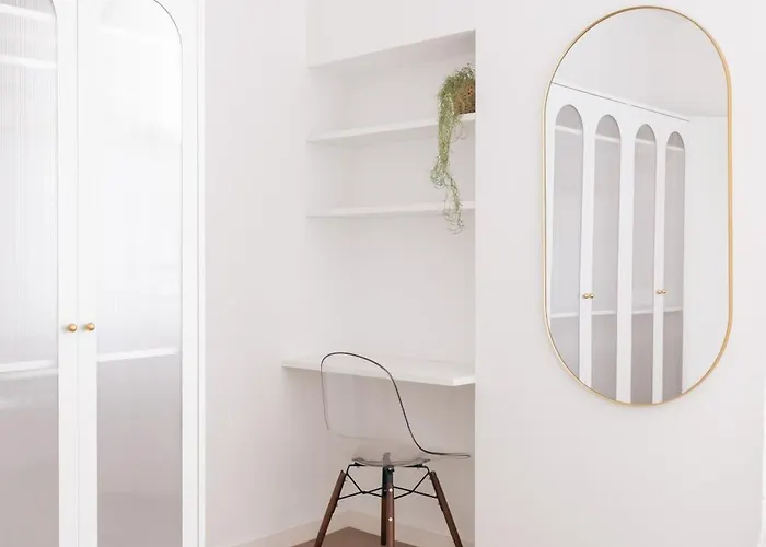 Design District - Mirable Pm Apartment