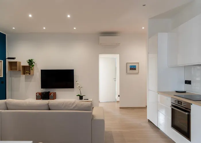 Youhosty - Savona 94 Blu