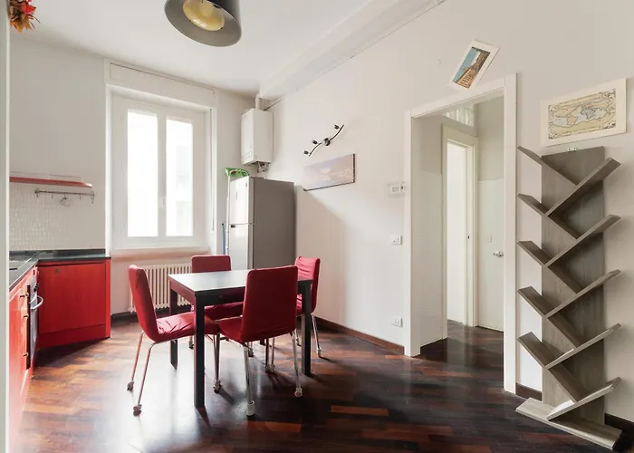 Guesthost - Cozy Balcony Meda Apartament Mediolan