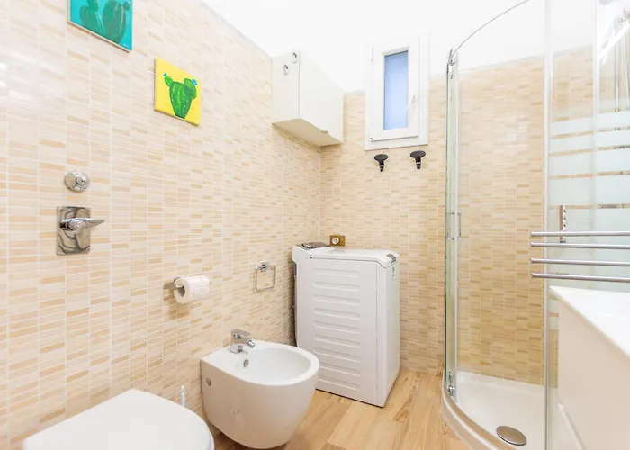 I-host - Rombon 38 Mediolan