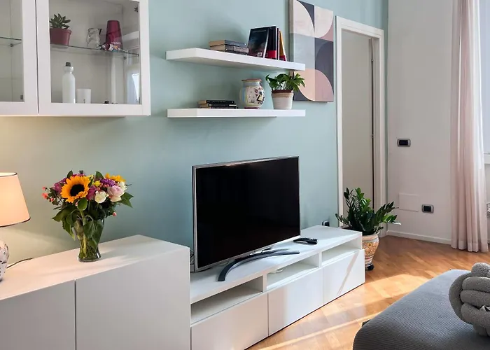Porta Venezia Elegante Апартаменты