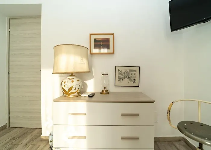 Large Modern With Wifi And Ac Apartment Mailand